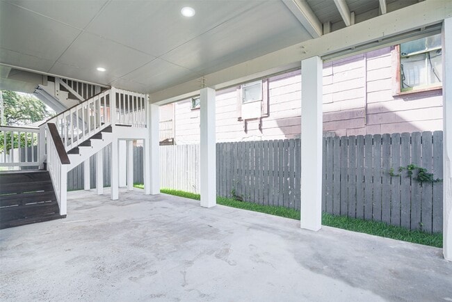 Building Photo - 4025 Avenue M