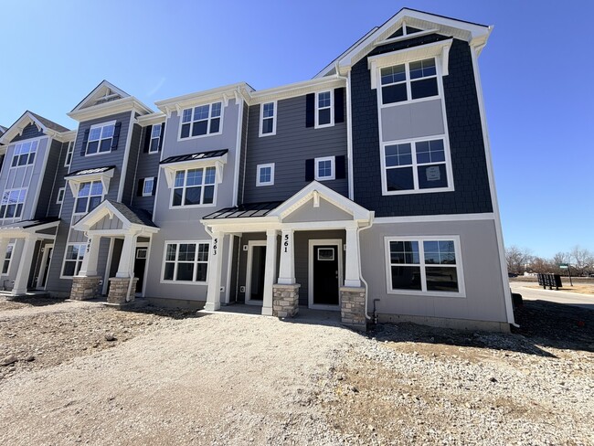 Photo - 563 Yosemite Wy