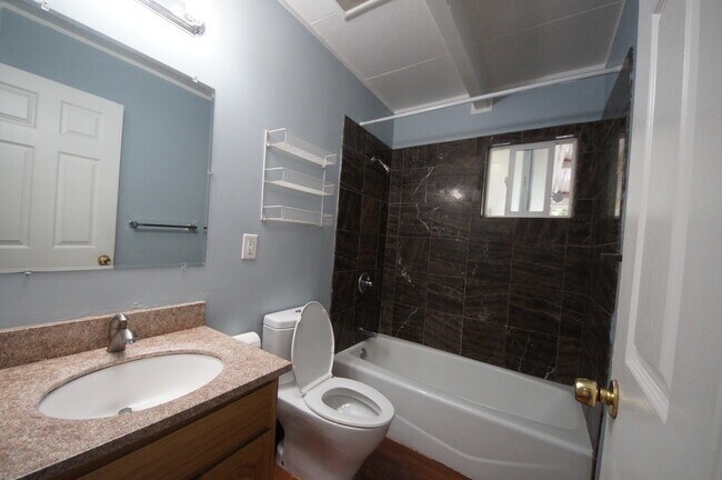 Photo - 37215 Dondero Way