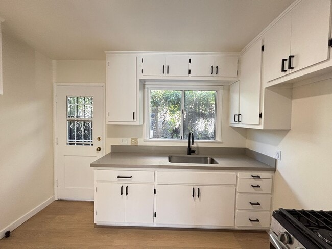 6819 N Figueroa St Unit 03