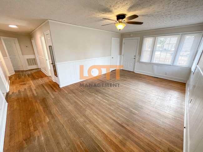 Photo - 206 Wilbanks St