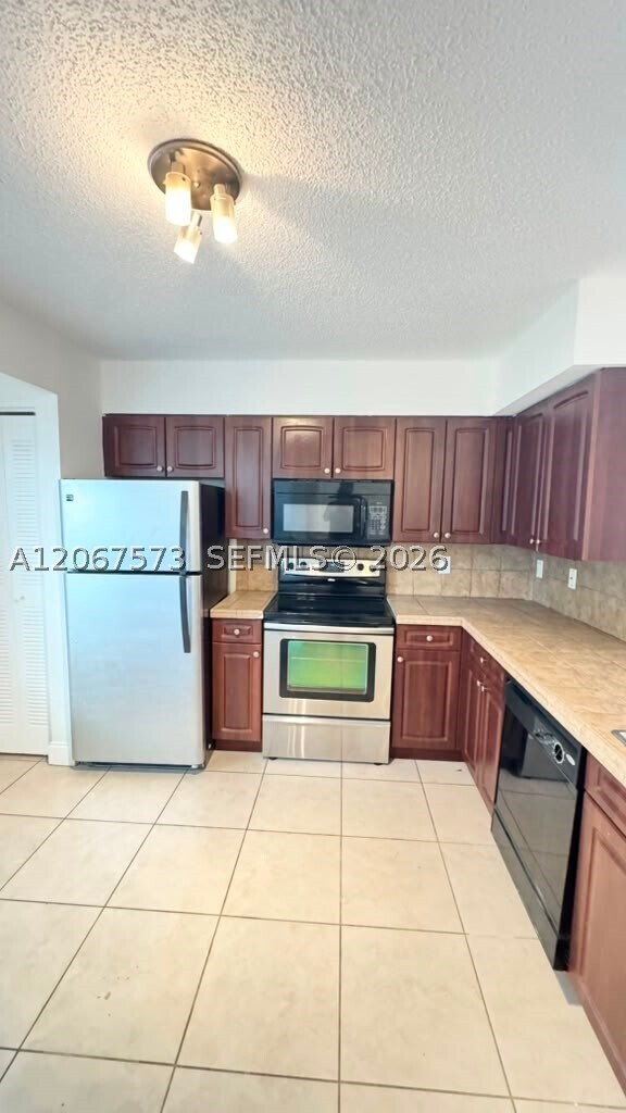 Building Photo - 1701 Village 111 Vlg Unit 111