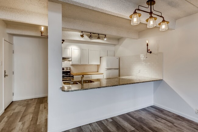 Photo - 777 N Washington St Unit 206