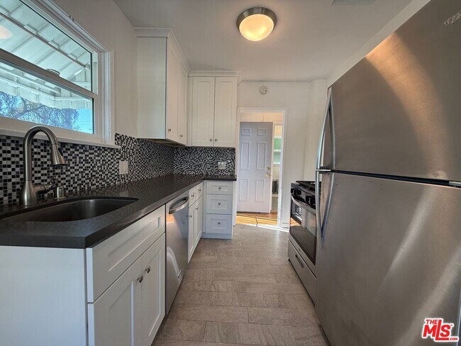 Building Photo - 1155 N Genesee Ave