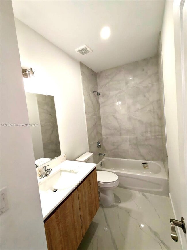 Photo - 1985 NW 152nd St