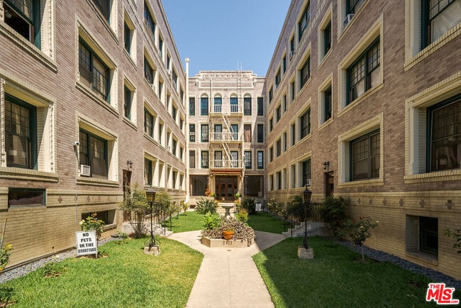 Photo - 2121 James M Wood Blvd Unit 415