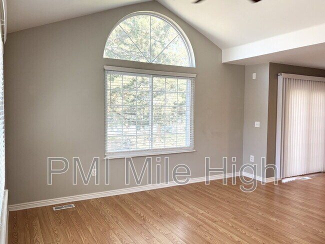 Photo - 1185 W 112th Ave Unidad D