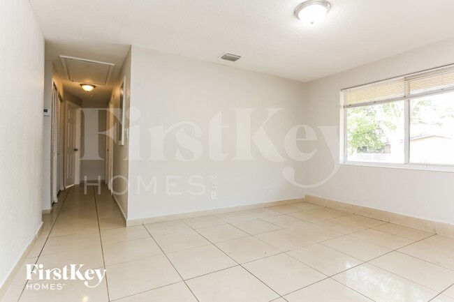 Photo - 2230 SW 47th Ave