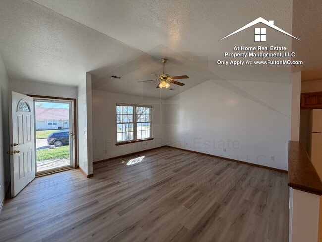 Photo - 1117-1119 Ashton Circle East Unit 1117 Ashton Circle East