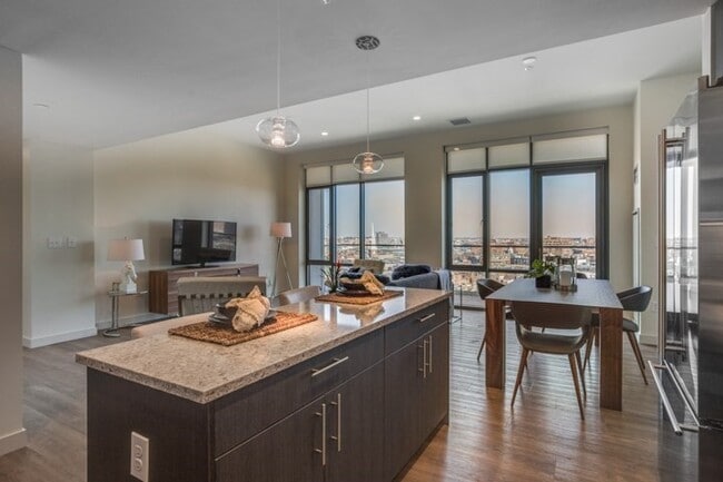 Photo - 1 Canal St Unidad 1217