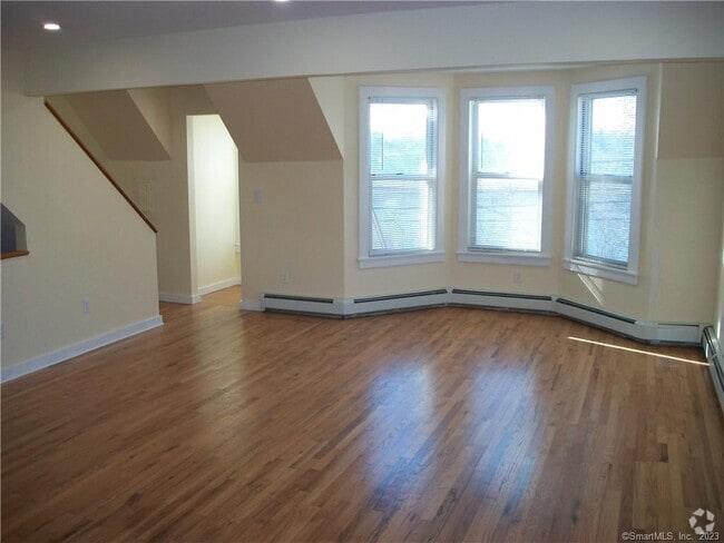 Building Photo - 543 Quinnipiac Ave Rental