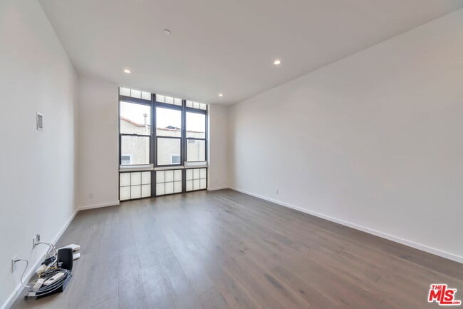 Photo - 1824 Redondo Blvd