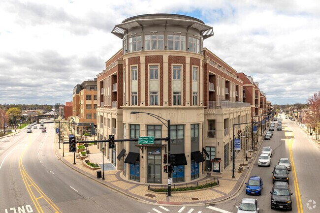 Photo - 20-140 N Northwest Hwy