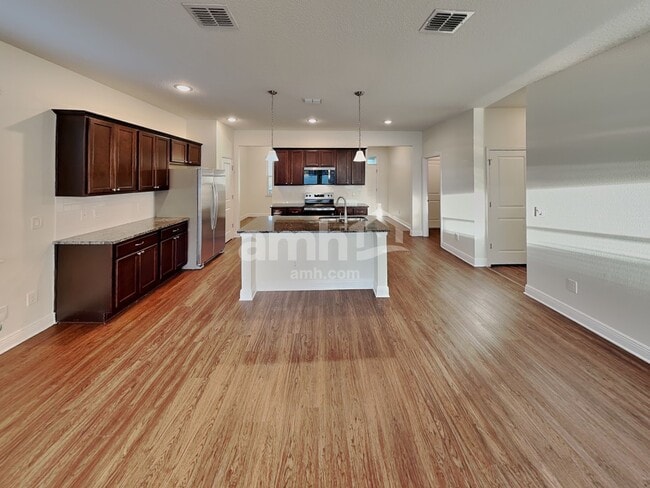 Photo - 1324 Celery Ave