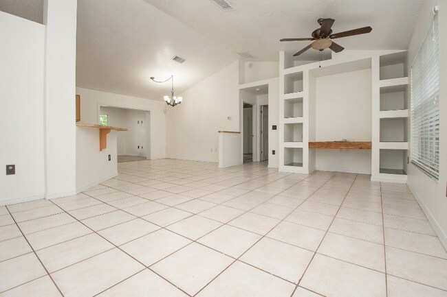 Photo - 4828 Jeanette Ct