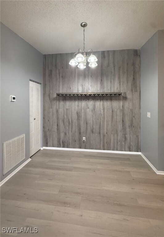 Photo - 6492 Royal Woods Dr Unit 5