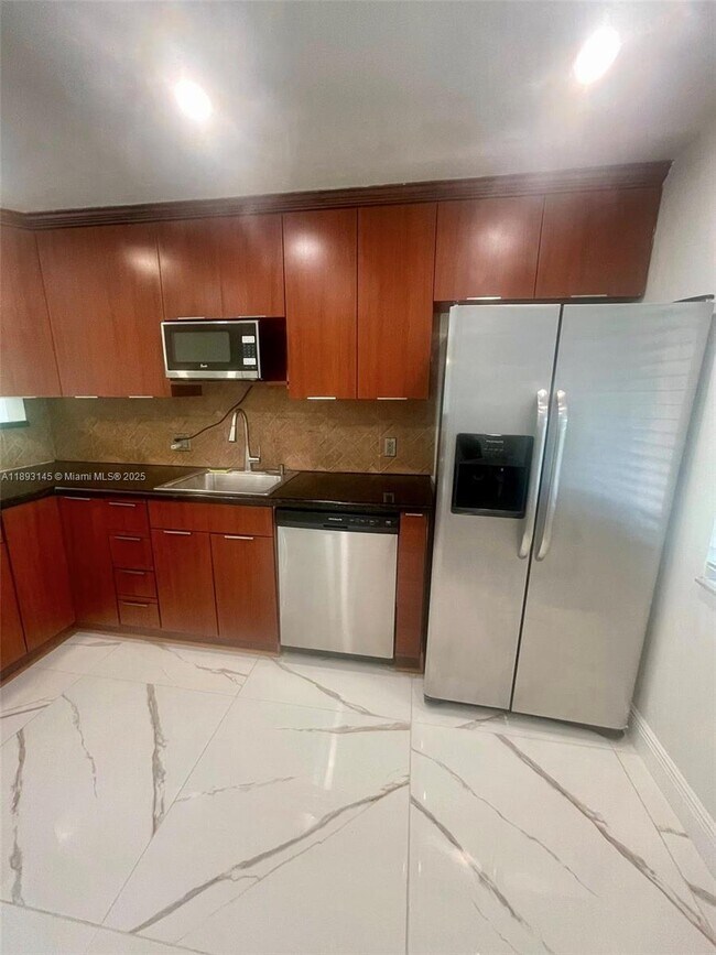 Photo - 403 Lakeview Dr Unit 106