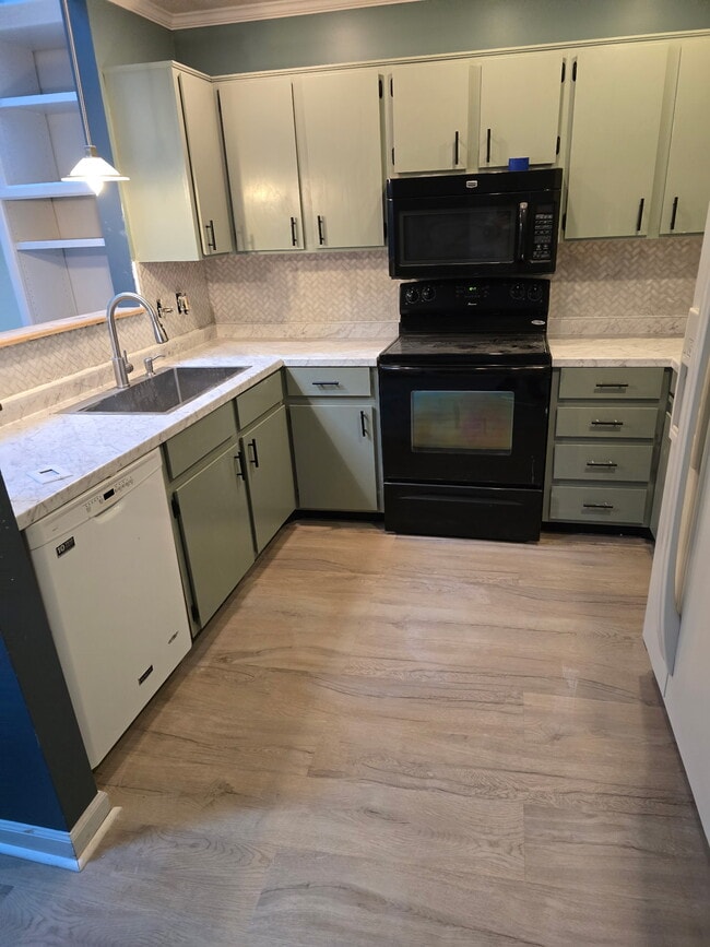 Photo - 5210 Village Way Unidad 1