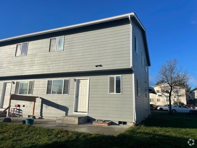 Building Photo - Pantoleon (1382 NW Elwha St) Unit #1 Rental