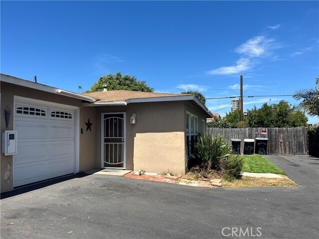 Photo - 680 W 18th St