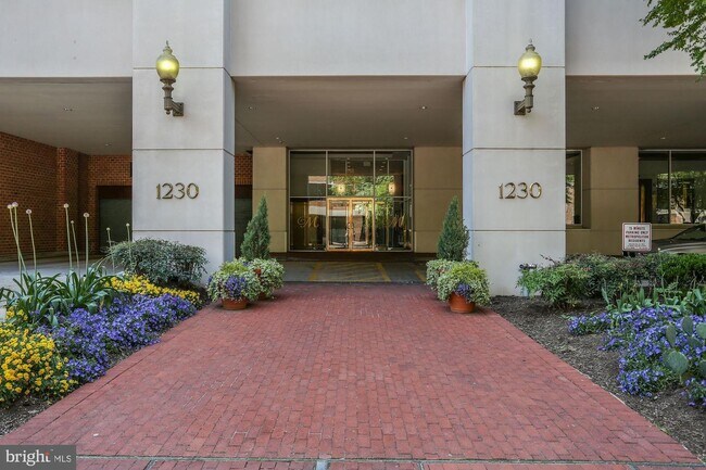 Photo - 1230 23rd St NW Unidad 9