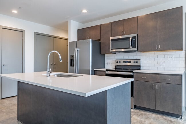 1BR, 1BA - 816SF - Kitchen