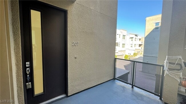 Photo - 11257 Rainbow Peak Ave Unidad 207