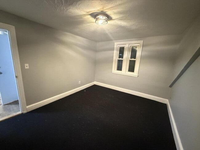 Photo - 84 Division St