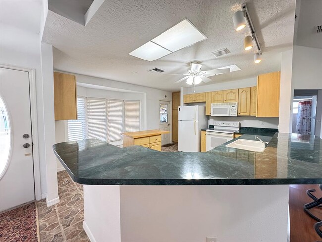 Photo - 21606 Rosewood Ct