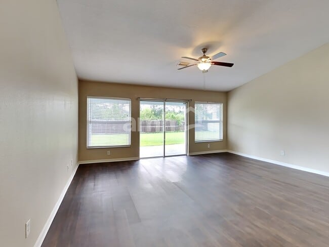 Photo - 6451 NW Halibut St