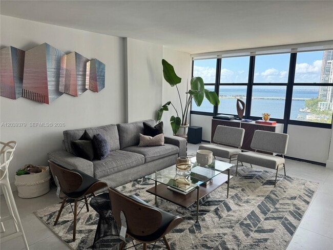 Building Photo - 1865 Brickell Ave Unit A1411