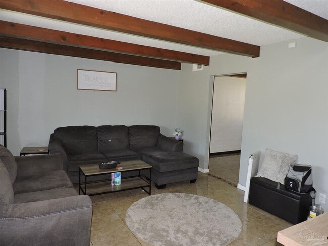 Photo - 435 Belle Chasse Dr