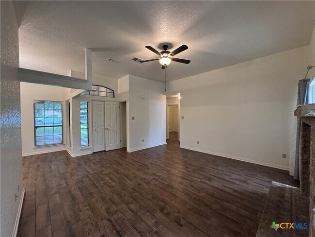 Photo - 1801 Thomas Ct Casa