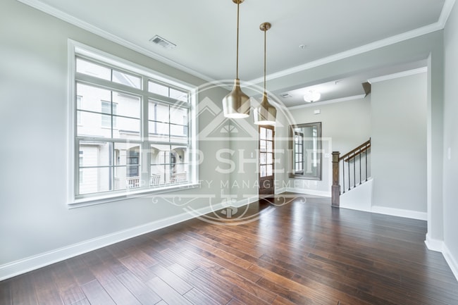 Photo - 316 Garland Woods Ct