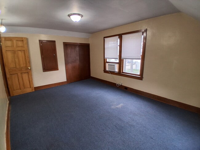 Photo - 205 E Phoenix Ave