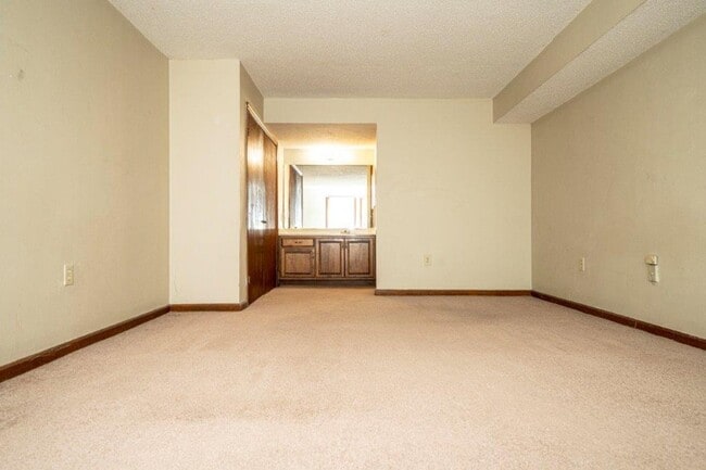 Photo - Deerfield Condominiums Unidad 427-11