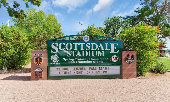 Photo - 7181 E Camelback Rd Unidad 707
