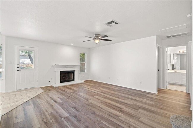 Photo - 15423 Quinley Dr