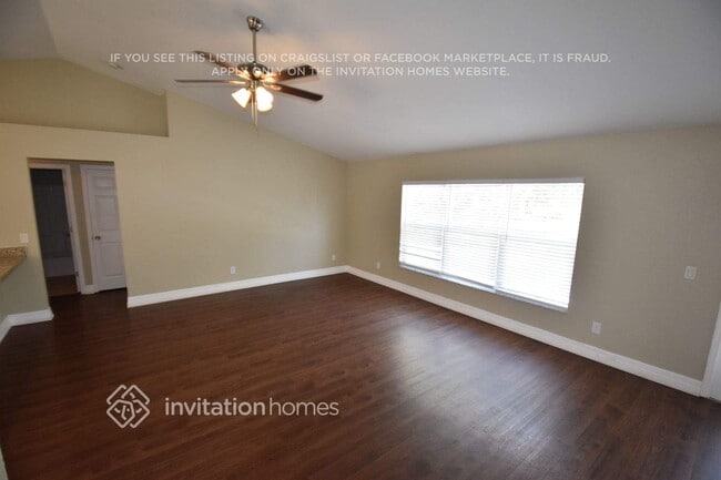 Photo - 25913 Aysen Dr