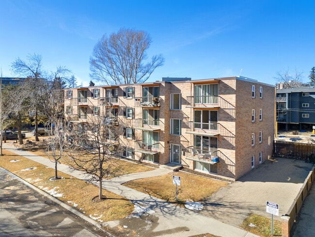 Photo - 932 1st Ave NW