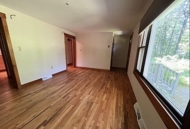 148 Newtown Rd