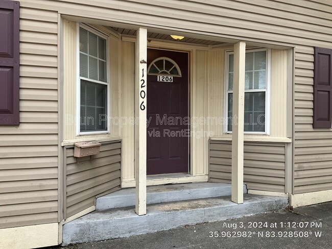 Photo - 1206 Forest Ave