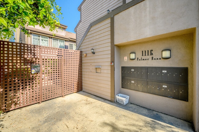 Photo - 1116 E Palmer Ave Unidad 5