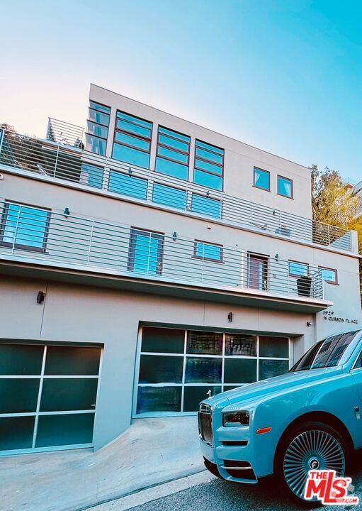 Building Photo - 1929 N Curson Ave Rental