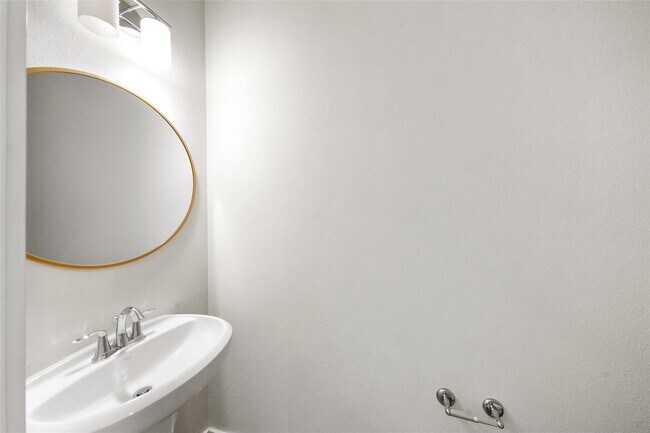 Photo - 2616 Riverside Dr