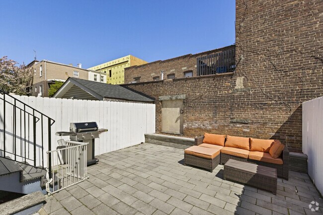 Building Photo - 80 Bowers St Unit 2 (Garden Level) Rental