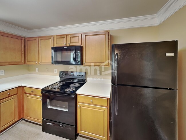 Photo - 2485 Sheldon Pl