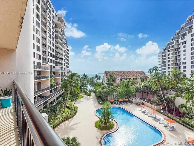 Photo - 540 Brickell Key Dr Unit 603