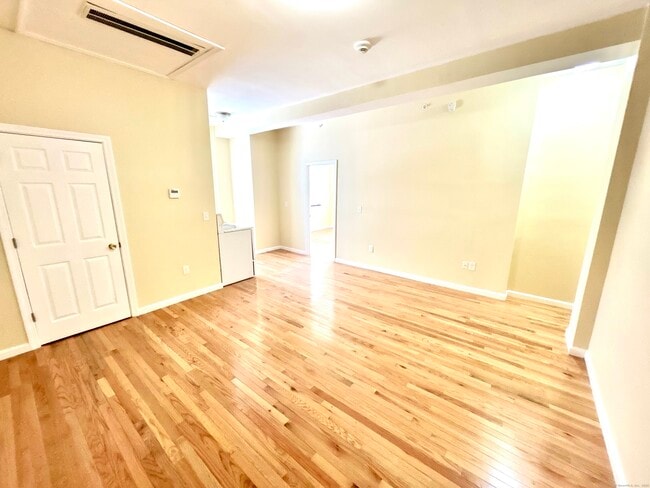 Photo - 135 W Main St Apartment Unit 2B