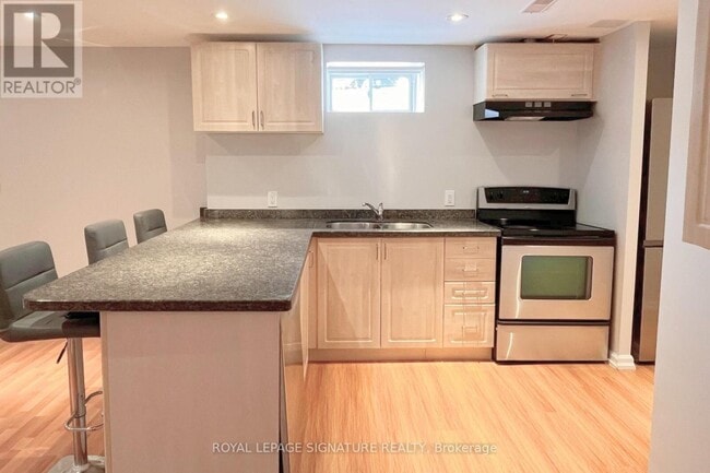 Photo - 53 Guery Crescent